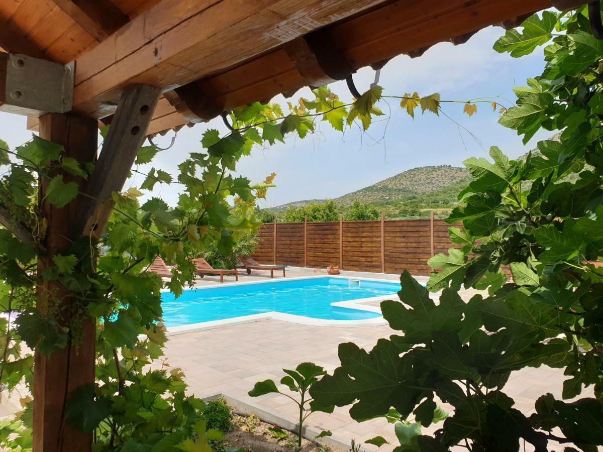 Apartment Smilje Apartment Sibenik